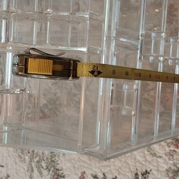Makeup organizer. Clear. Multiple compartments. - Picture 7 of 7